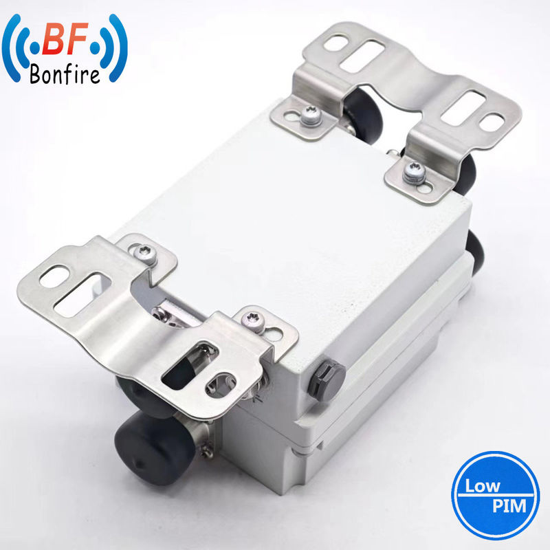 VHF UHF 2차원 안테나 조합기 1710-2170MHz 2300-2690MHz RF 듀플렉서 디플렉서 SMA 여성