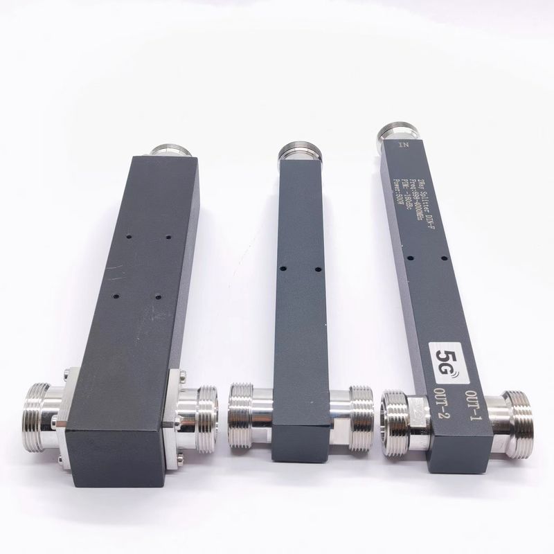GFQ-0338-X3301 DAS IBS 350-3800MHz를 위한 회색/붉은/검은/특별 2차원 고전력 스플리터