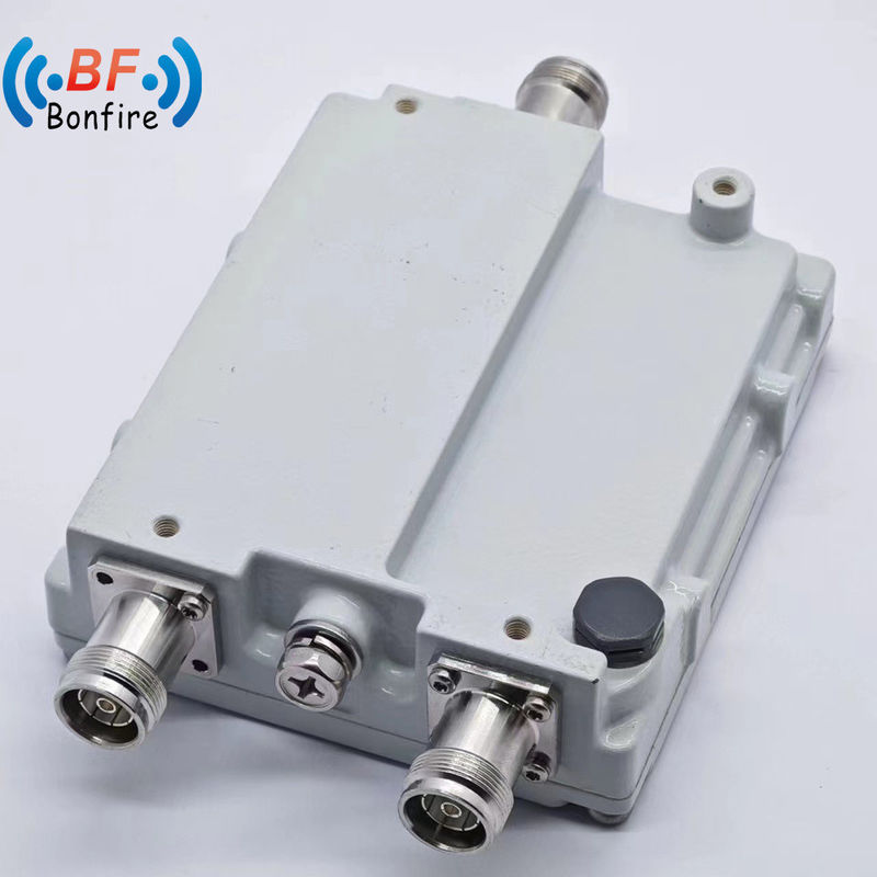 1710-1880 1920-2170 2300-2400 2500-2700MHz RF 실내용 N-여성 쿼드 밴드 조합 디플렉서