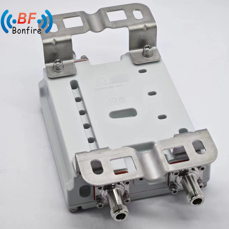 패시브 컴바이너 RF 트리플밴드 트리플렉서 GSM Dcs WCDMA DIN 여성 RF 디플렉서