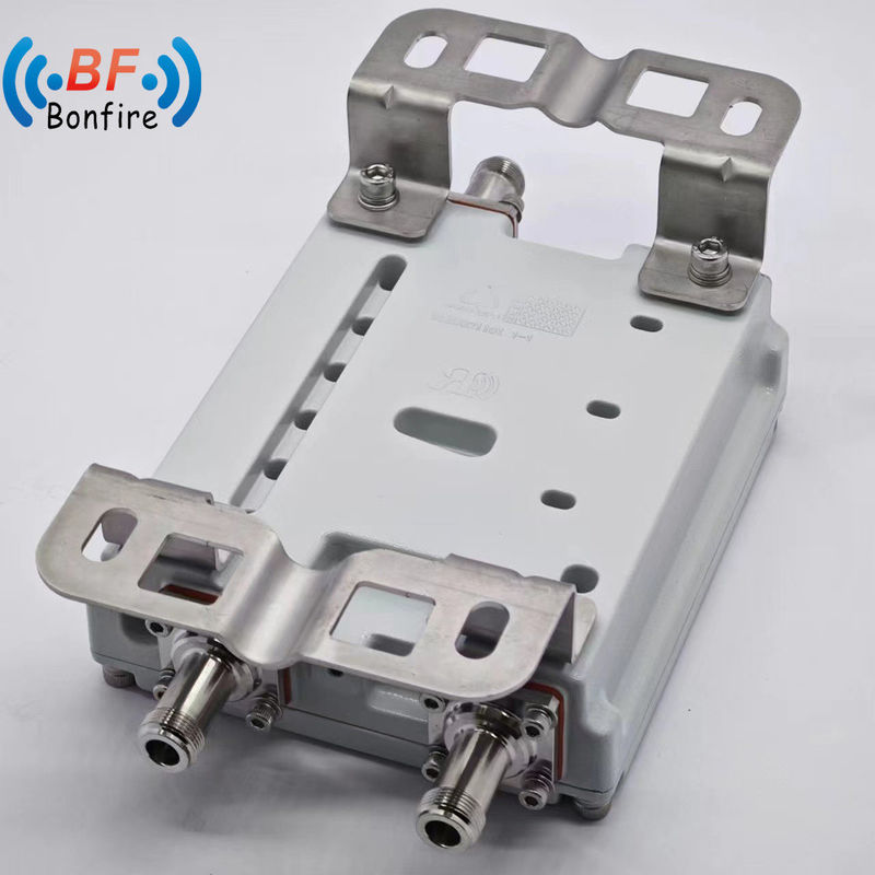 2500-2700MHz RF 디플렉서 UHF 하위티-페리트 트리플렉서 송신기 결합기 Ibs/Das