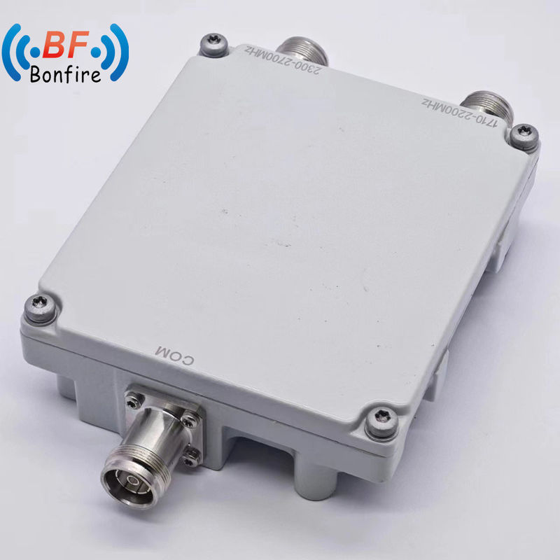 2300-2400 2500-2700MHz 로우 핑 -150dbc RF 트립렉서 N/4.3-10 커넥터와 DIN-F 인터페이스