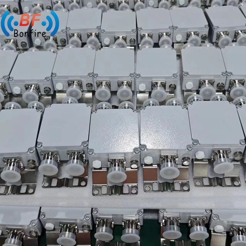 25W N 타입 30dB RF 결합기 1920-2170 2300-2400Hz 고정 코아시얼 마이크로 웨이브 감소기