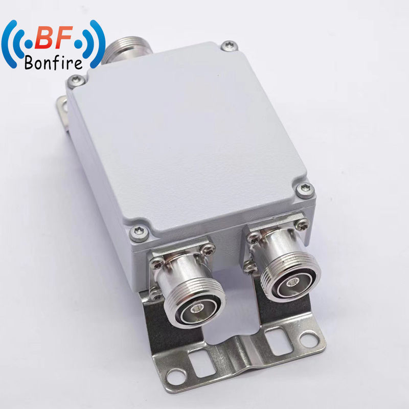 1-40dB 고전력 코아시얼 RF Attenuator 200W DIN 남성에서 여성 고정 RF 결합기 2300-2400 2500-2700MHz