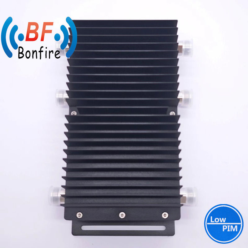 4.3-10 여성 -160dbc 300W 4 in 4 아웃 하이브리드 결합기 698-3800MHz