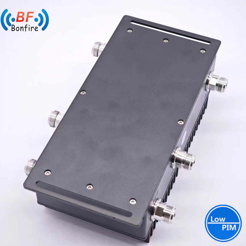 UHF 하이브리드 결합기 698-4000MHz 3dB RF 2X1 하이브리드 결합기 7/16DIN 여성 유형의 결합기