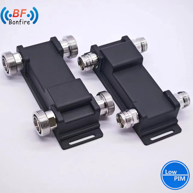 회색 698-4000MHz UHF 하이브리드 결합기 4 in 1 외 RF 하이브리드 결합기