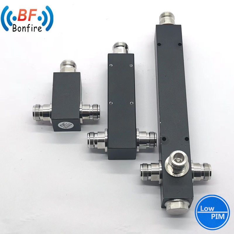 698-4000MHz N 커넥터 전력 분할기 / 분할기 광대역 신호 분배를위한 3 차원