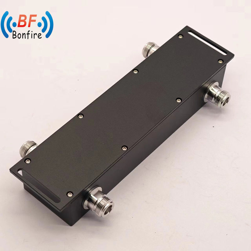 RF 하이브리드 컴바이너 2 in 2 698-4000MHz 로우 Vswr 실내/외장용