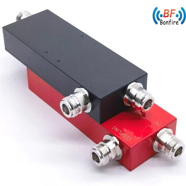 698-4000MHz N F 회색/붉은/검은/개인용 실내/외부 IP65 방향 결합기