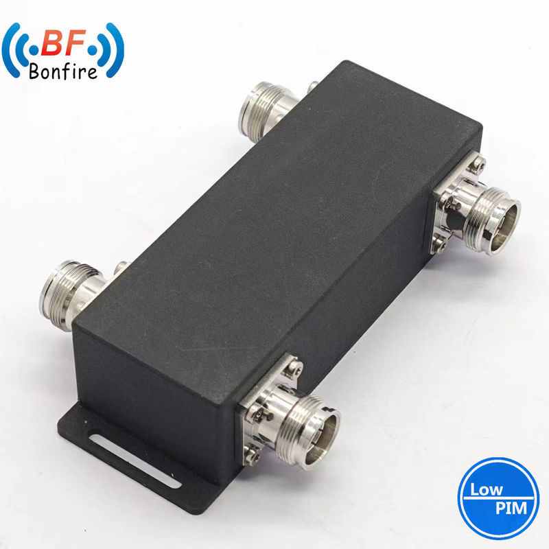 실내/외부 IP65 2X2 RF 하이브리드 커플러 컴바이너 617-3800MHz -160dbc NF 저 PIM