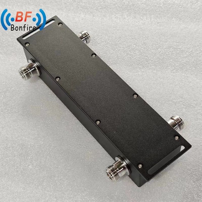 2X2 3dB RF 패시브 하이브리드 결합기 하이브리드 결합기 698-3800MHz 실내/외부 IP65