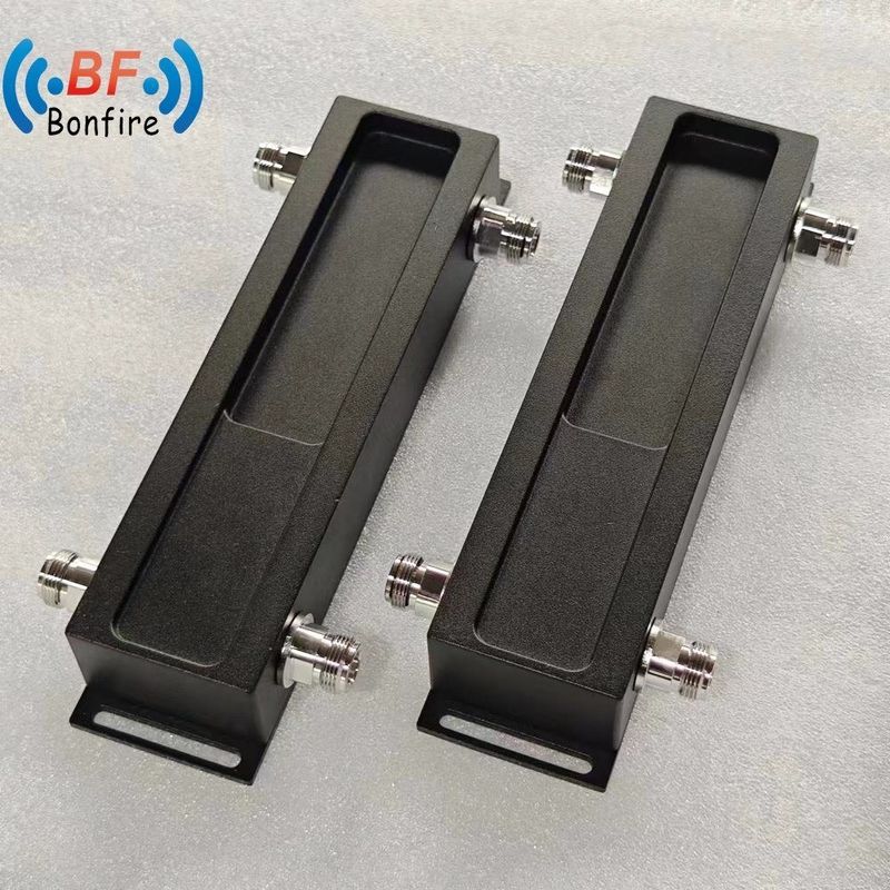 2 in 2 출력 RF 하이브리드 조합기 주파수 698-3800MHz N 여성 커넥터 50W 입력 전력