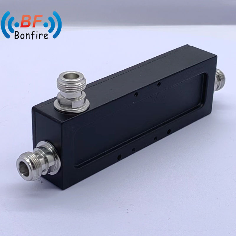 DAS/IBS 패키지용 698-2700MHz 8dB RF 커플러 크기 10.00cm * 20.00cm * 10.00cm